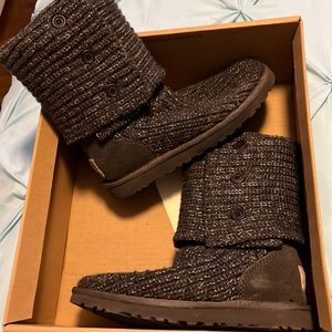 Box kept Classic Cardy UGGS